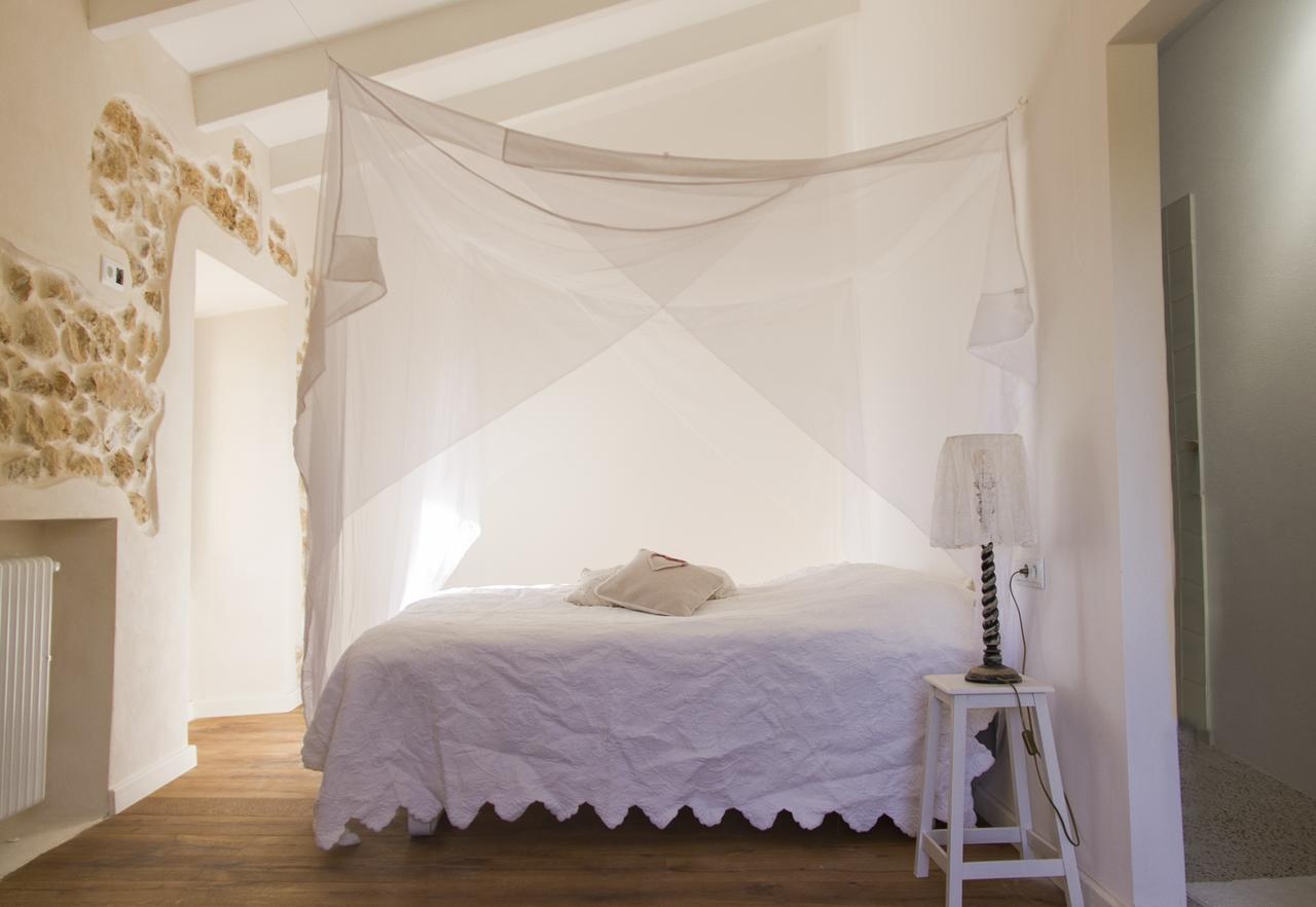 Home Hotel The Pink Pepper Tree Lloseta Exterior foto